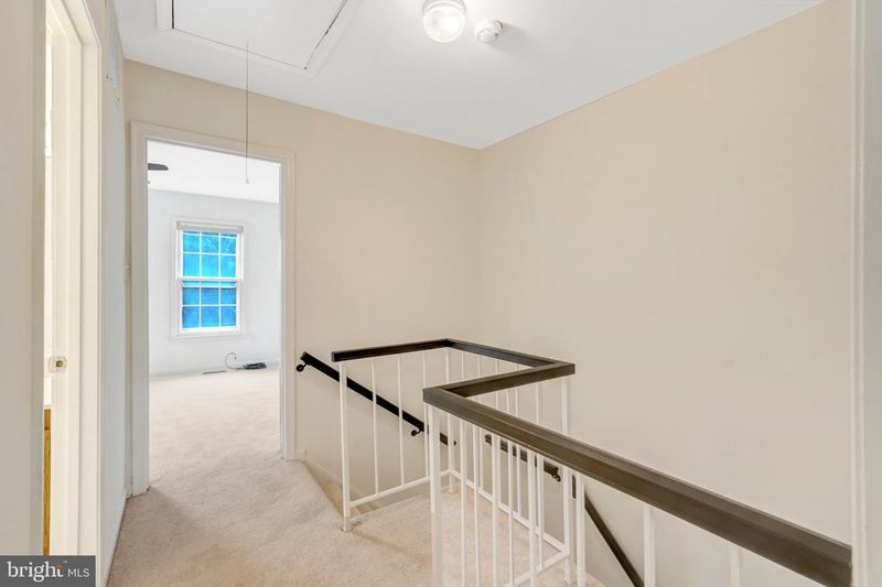 8051 Felecity Ct, Springfield, VA 22153