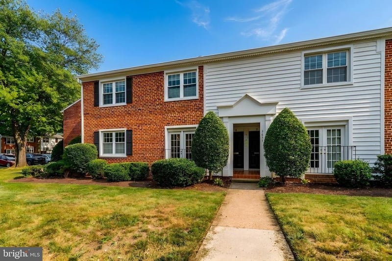2637 S Walter Reed Dr #A, Arlington, VA 22206