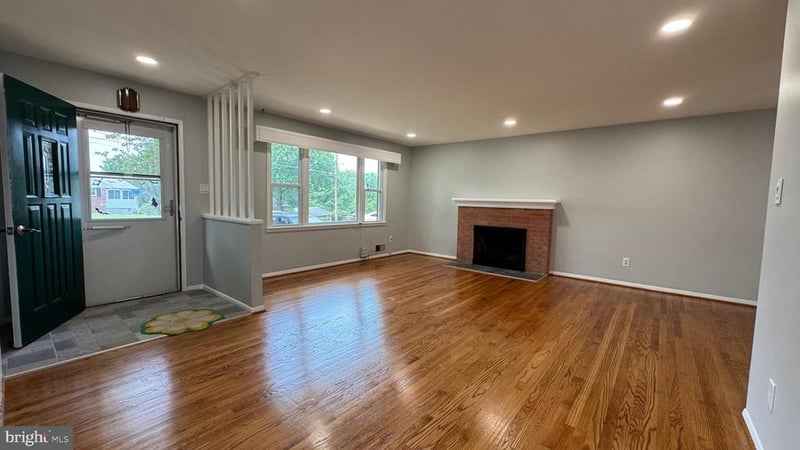7914 Ellet Rd, Springfield, VA 22151