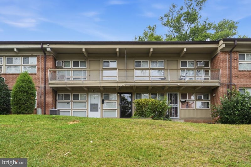 7402 18th Ave #210, Hyattsville, MD 20783