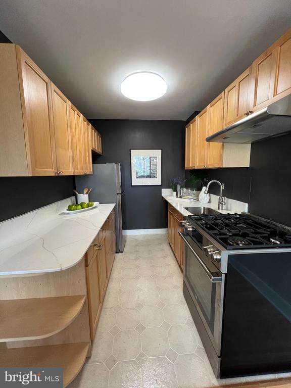 1200 S Arlington Ridge Rd #610, Arlington, VA 22202