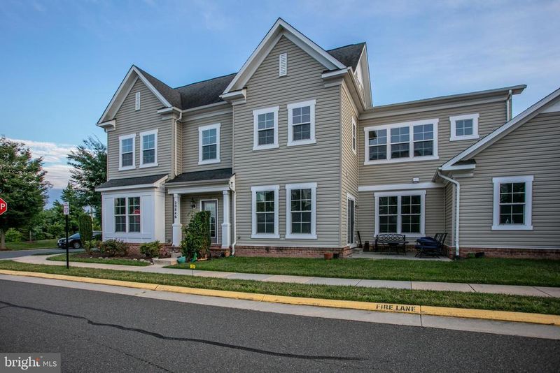 20846 Ashburn Heights Dr, Ashburn, VA 20148