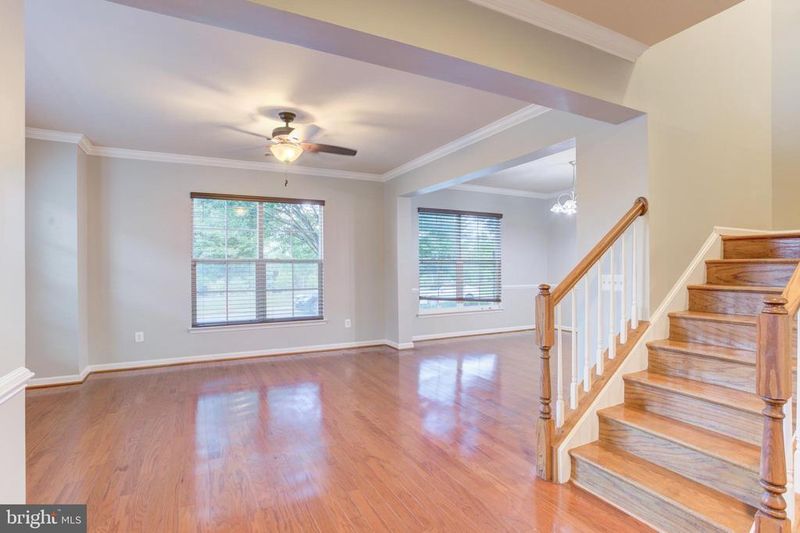 20846 Ashburn Heights Dr, Ashburn, VA 20148