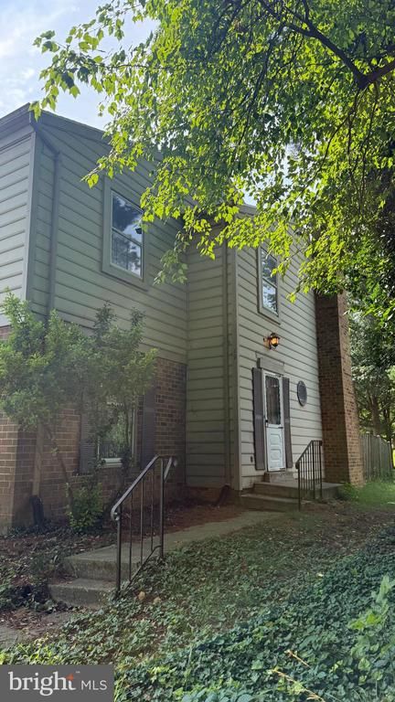 19 Goodport Ln, Gaithersburg, MD 20878
