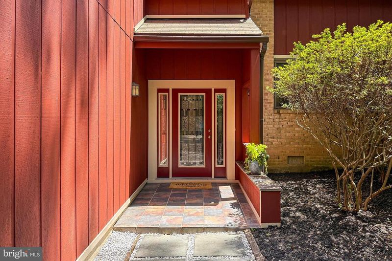 3219 Foxvale Dr, Oakton, VA 22124