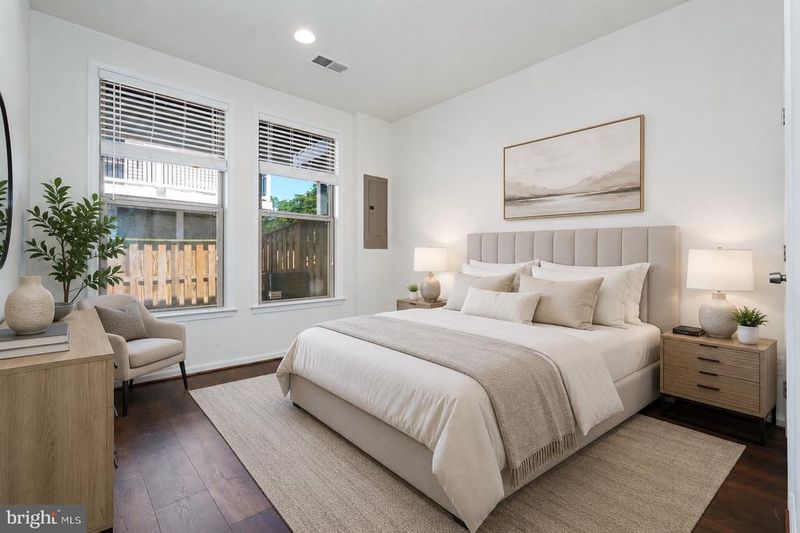 24461 Juniper Wood Ter, Sterling, VA 20166