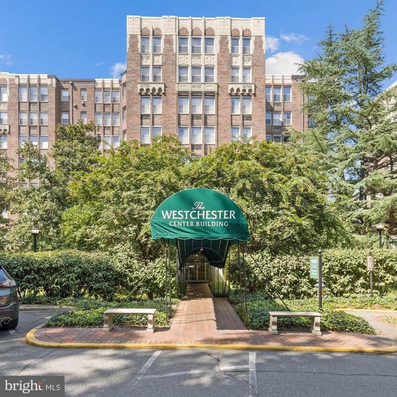 4000 Cathedral Ave NW #216B, Washington, DC 20016
