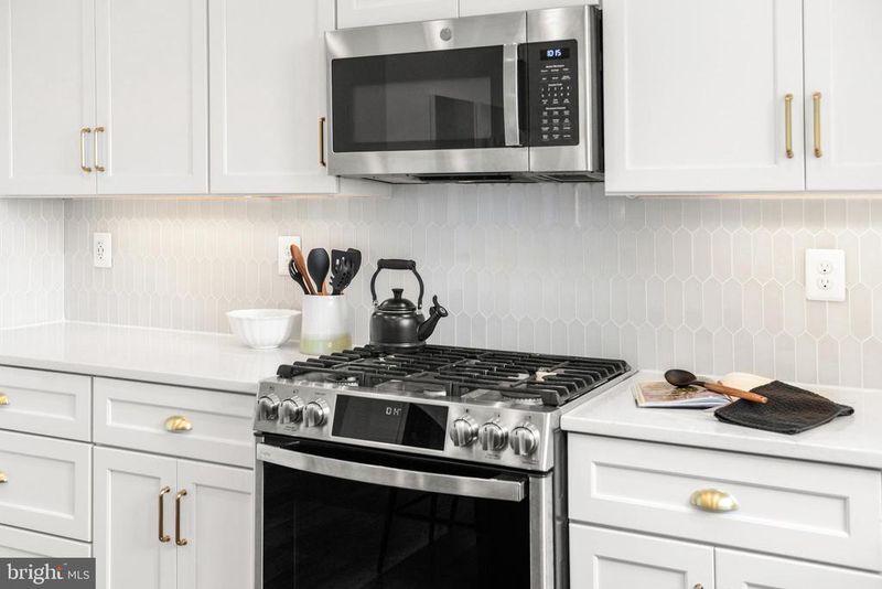 9813 Masser Rd, Frederick, MD 21702