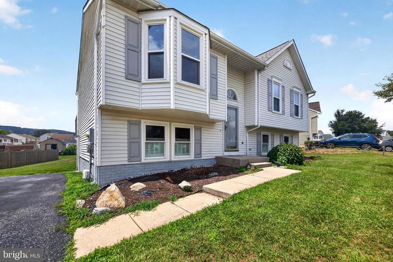 105 Colliery Dr, Thurmont, MD 21788