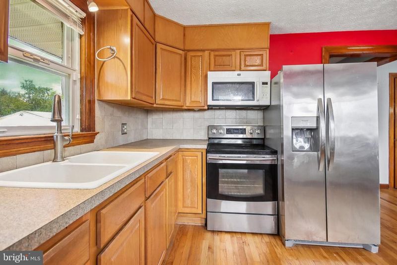 198 Caisson Rd, Fredericksburg, VA 22405