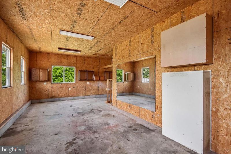 198 Caisson Rd, Fredericksburg, VA 22405
