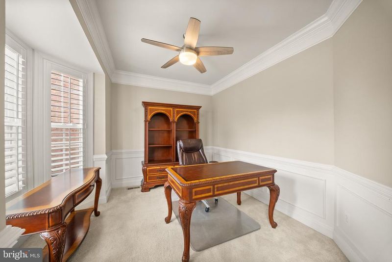 10800 Haggle Ct, Manassas, VA 20112