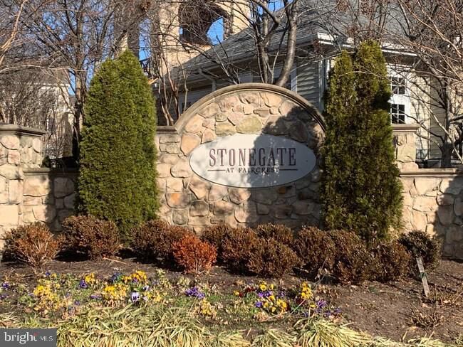 5123 Travis Edward Way #B, Centreville, VA 20120