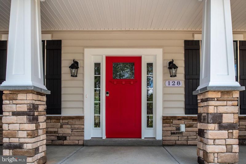 578 Tacketts Mill Rd, Stafford, VA 22556