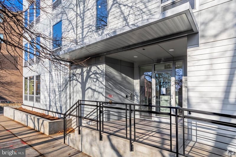 1731 Kalorama Rd NW #203, Washington, DC 20009