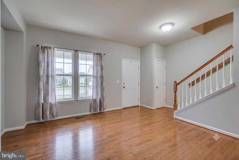 62 Charter Gate Dr, Fredericksburg, VA 22406