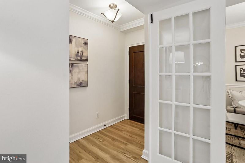 719 S Saint Asaph St #107, Alexandria, VA 22314