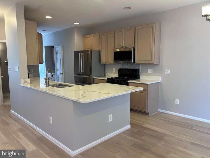20381 Fallsway Ter, Sterling, VA 20165
