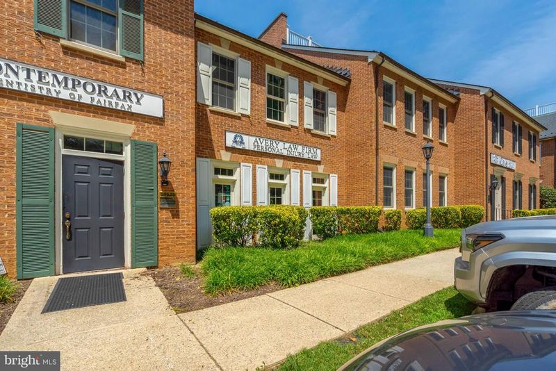 10525 Braddock Rd #9C, Fairfax, VA 22032