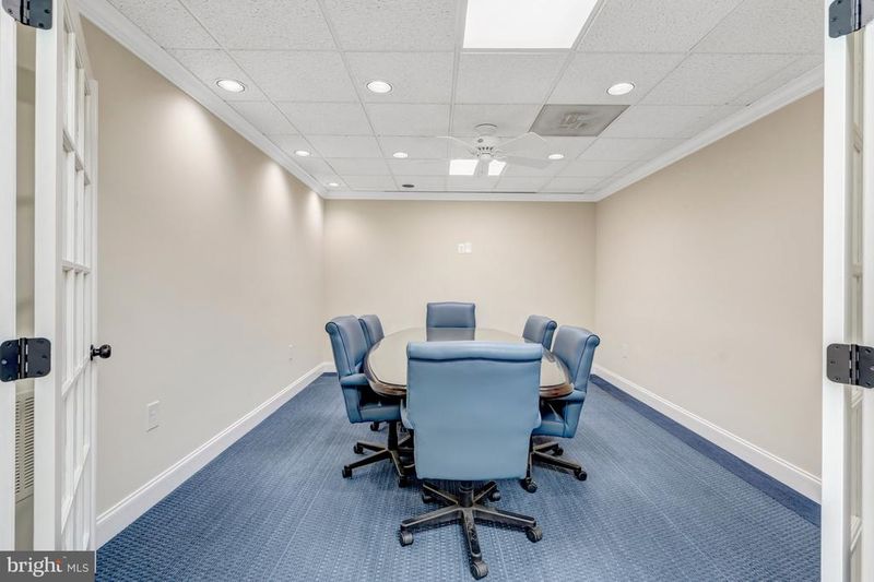 10525 Braddock Rd #9C, Fairfax, VA 22032