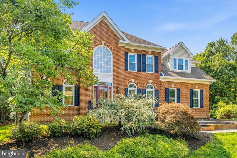 6914 Winter Ln, Annandale, VA 22003