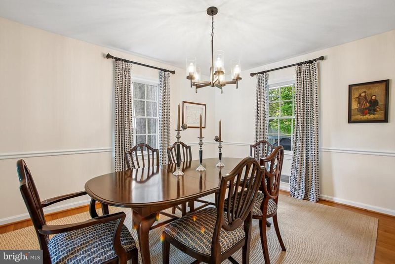 8506 Hitching Post Ln, Alexandria, VA 22308