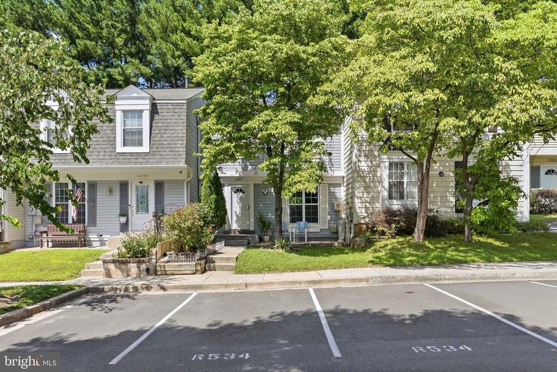 12957 Pickering Dr, Germantown, MD 20874