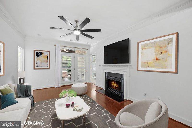 7065 Heritage Hunt Dr #108, Gainesville, VA 20155