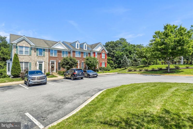 6347 Meandering Woods Ct, Frederick, MD 21701