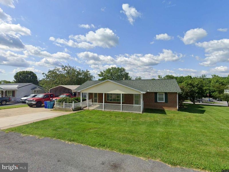 501 Tritapoe Dr, Knoxville, MD 21758