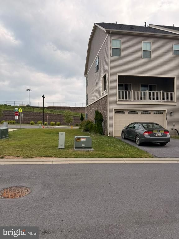 10248 Lake Linganore Blvd, New Market, MD 21774