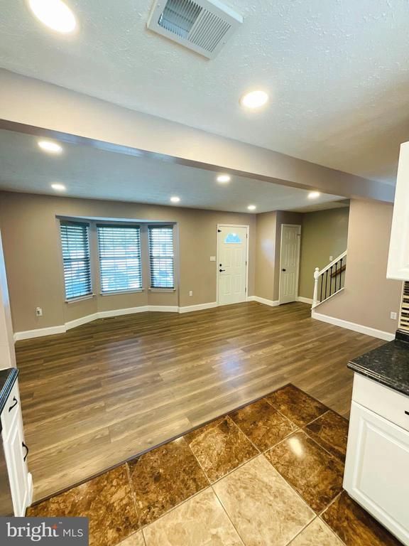 404 Potomac Hills Dr, Stafford, VA 22554