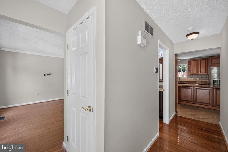 1624 Old Bay Ln, Severn, MD 21144