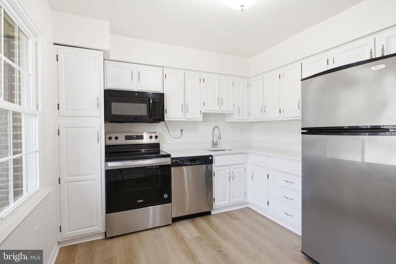4527 Airlie Way, Annandale, VA 22003