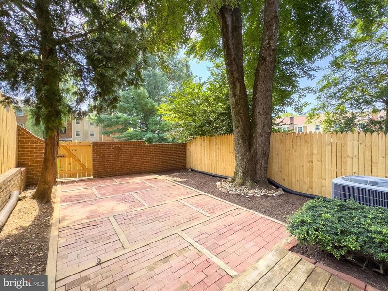 4527 Airlie Way, Annandale, VA 22003