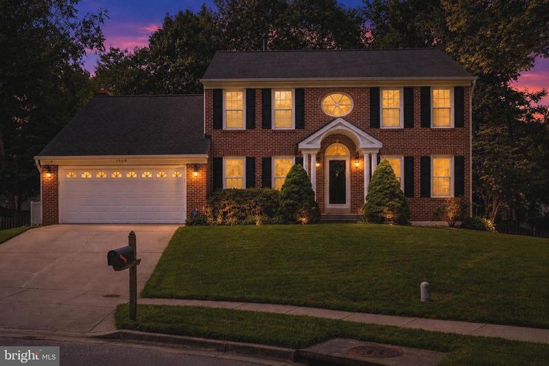 1709 Bloomsberry Ct, Crofton, MD 21114