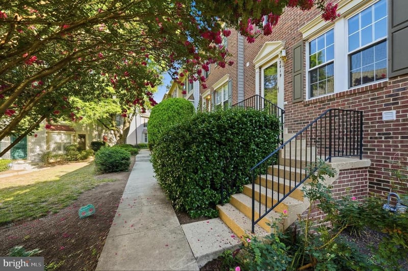 3019 22nd St S, Arlington, VA 22204