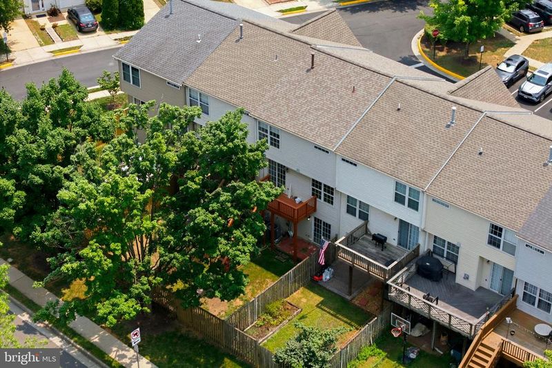 806 E Vanderbilt Ter SE, Leesburg, VA 20175