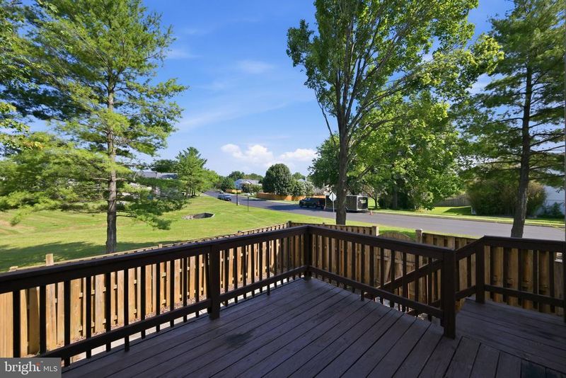 5068 Merganser Ct, Frederick, MD 21703
