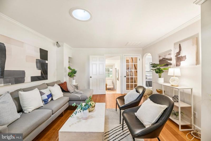 8420 Leaf Rd, Alexandria, VA 22309
