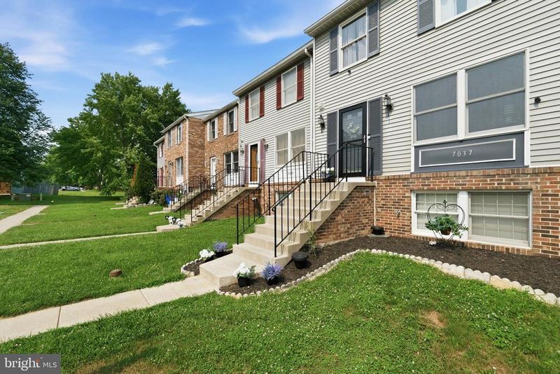 7037 Hames Ct, Frederick, MD 21703