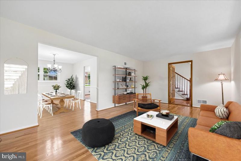11315 Gainsborough Rd, Potomac, MD 20854