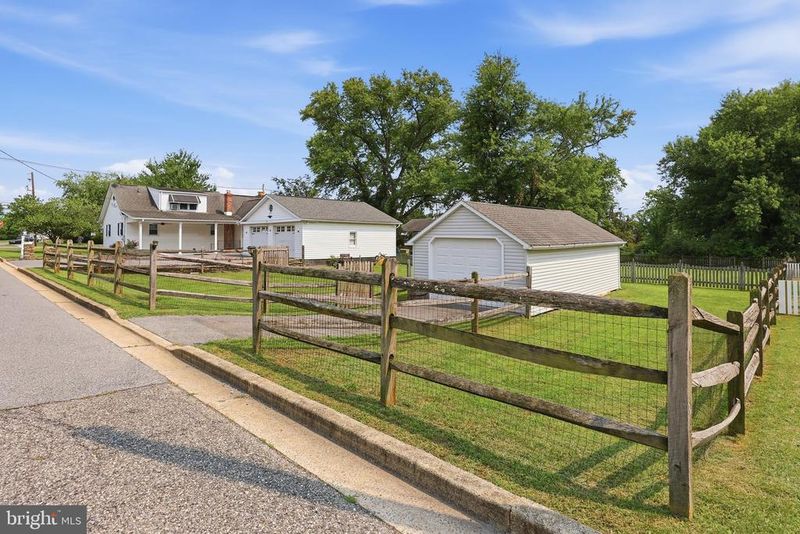 331 N Church St N, Thurmont, MD 21788