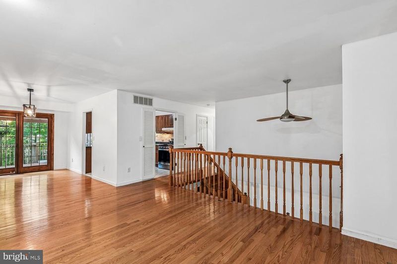 1077 Plum Creek Dr, Crownsville, MD 21032
