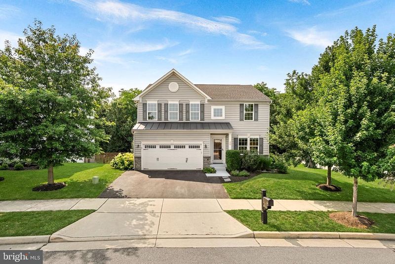 20 Eisentown Dr, Lovettsville, VA 20180