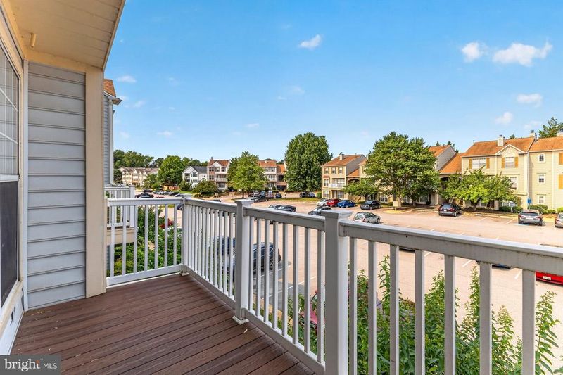 9254 Cardinal Forest Ln #301, Lorton, VA 22079