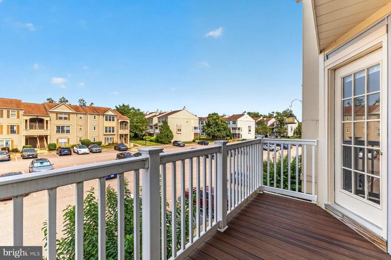 9254 Cardinal Forest Ln #301, Lorton, VA 22079