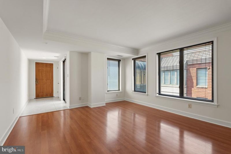 1080 Wisconsin Ave NW #3019, Washington, DC 20007