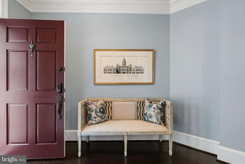 1845 Potomac Greens Dr, Alexandria, VA 22314