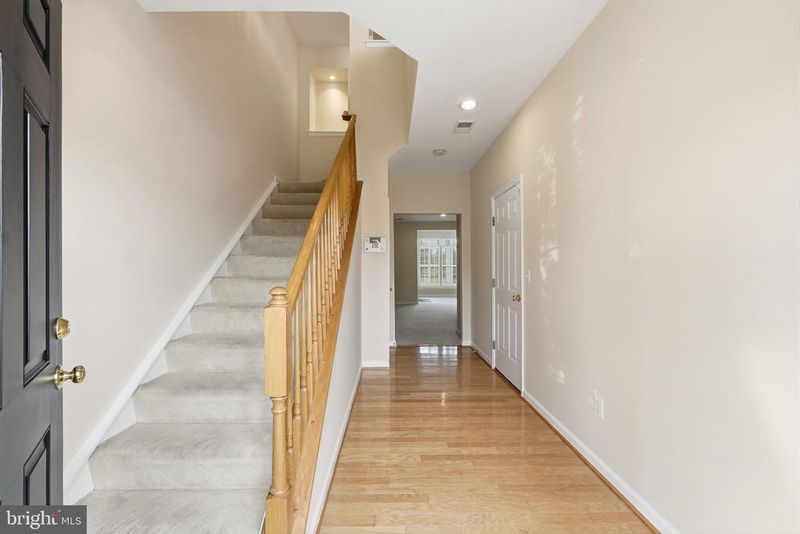 15054 Danehurst Cir, Gainesville, VA 20155